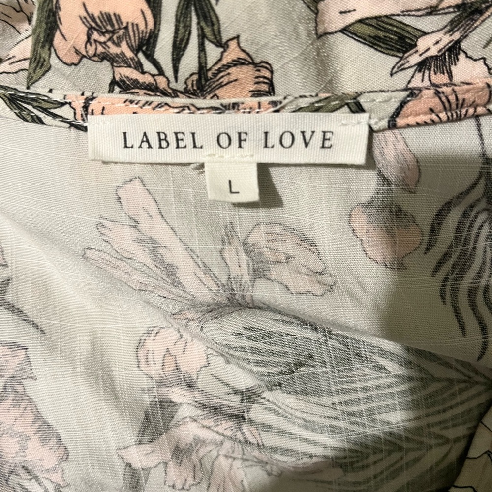 Label‎ of Love Tropical Bell Sleeve Dress - Picture 3 of 8